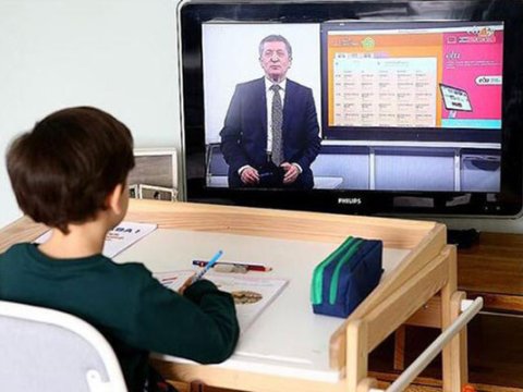 Distant təhsilin müddəti UZADILDI