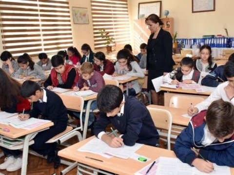 337 şagird liseylərə qəbul üzrə müsabiqədən uğurla keçib