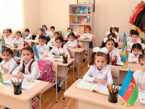 Tədris ilinin ilk dərsləri müxtəlif mövzulara həsr edilib