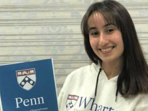 ABŞ universitetinə qəbul olan 17 yaşlı Züleyxa: “Uğur qazanıb, ölkəmə geri dönəcəm” - MÜSAHİBƏ + FOTO