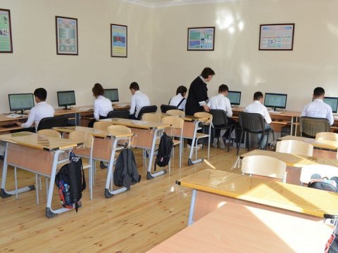 Müəllimin şagirdə 