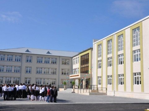 Bakıda 166 məktəb Milli Qəhrəman və şəhid adı daşıyır  