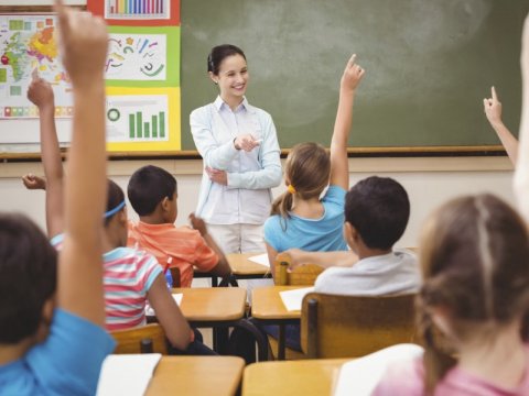 Bu dövrdə cəmiyyətin bütün günahlarına səbəbkar müəllimdir-Pedaqoq valideynlərə səsləndi