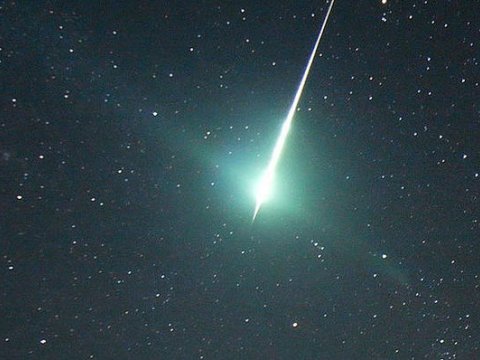 Avtoregistrator meteoritin düşmə anını çəkib - VİDEO