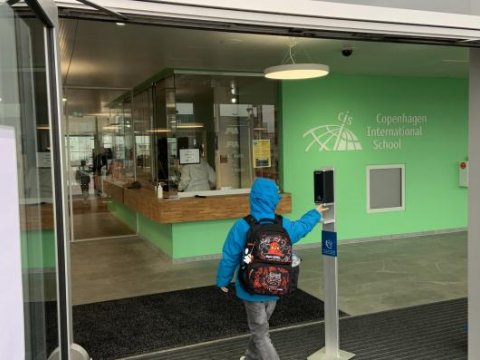 Məktəblərdə sosial məsafə saxlamağın ƏN DƏQİQ ÜSULLARI-Direktorların nəzərinə