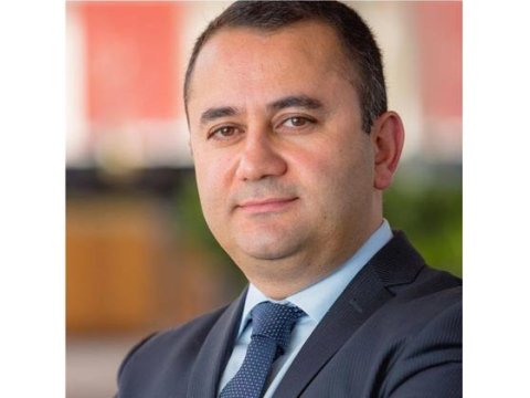 “Sosial şəbəkələrdə müzakirələr brifinqin mövzusundan çox, ali təhsilin keyfiyyətinə aid oldu” – Nazir müşaviri