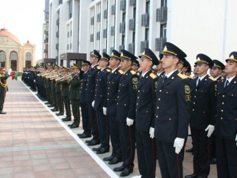 Polis Akademiyasına qadınların qəbulu dayandırıldı  