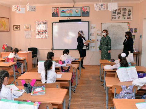 BŞTİ rəhbərliyi əyani tədris prosesinin gedişini izləyib - FOTO