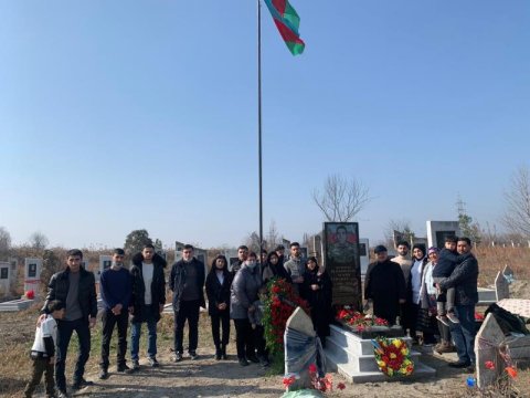 UNEC kollektivi Naib Namətovun ad gününü şəhidin məzarında qeyd etdi - FOTO