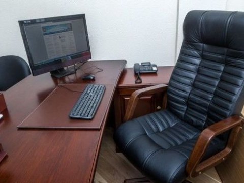 Direktorluq uğrunda gərgin mübarizə - Qadınlar kişiləri üstələyir