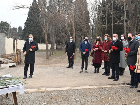 Ermənistanın hərbi təcavüzü nəticəsində Gəncə və Tərtərdə ciddi ziyan dəymiş məktəblərlə tanışlıq olub  