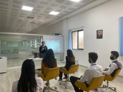 MDU-nun əməkdaşı “ASAN xidmət” mərkəzində seminar keçirib