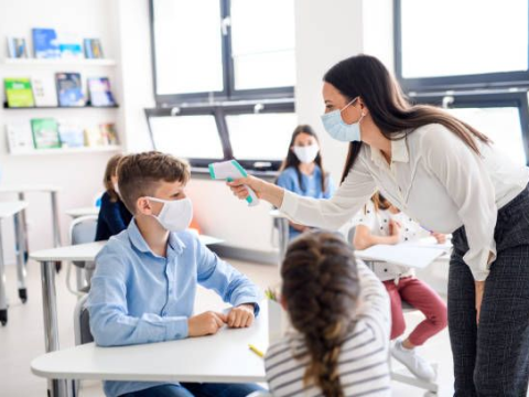 Məktəblər yenidən bağlana bilər? - Ekspertlər DANIŞDI