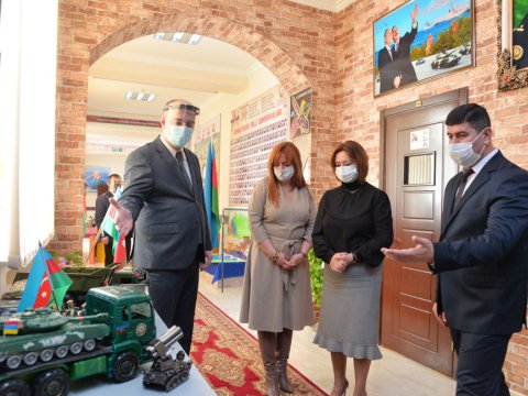 BŞTİ müdiri “Zəfər tarixi” muzeyi ilə tanış olub - FOTO  