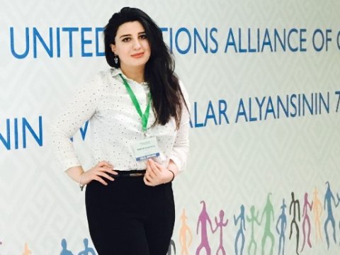 UNEC müəllimi: “Təhsil təkcə həqiqətləri yox, həm də düşünməyi öyrədir”
