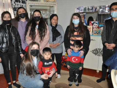 MDU-nun gənc əməkdaşları və tələbələri Novruz bayramı münasibətilə şəhid ailələrini ziyarət ediblər