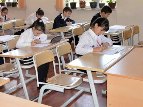 Bakıda daha bir məktəb koronavirusa görə distant təhsilə keçib