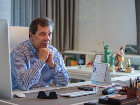 Rektor koronavirusa yoluxdu, ali məktəbdə dərslər dayandırıldı