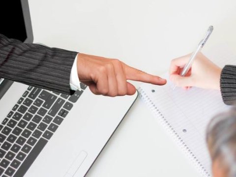 Distant tədrisdə valideynlər ən çox bu səhvlərə yol verirlər?- Psixoloqdan tövsiyələr