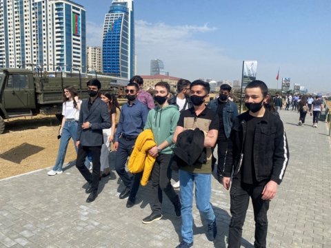 UNEC-in tələbələri Hərbi Qənimətlər Parkını ziyarət ediblər  