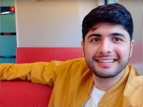  9 dildə sərbəst danışan Aslan: “Hər birini özüm təkbaşına öyrənmişəm”-SÖHBƏT      