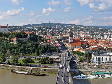 Slovakiyada təqaüd proqramına sənəd qəbulu davam edir    