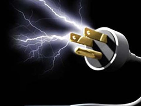 Məktəbli qızı elektrik vurub öldürdü - FOTO  