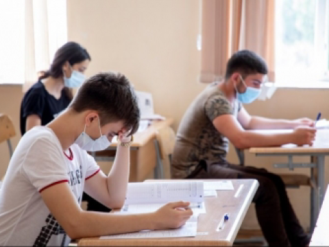 Ümumi orta təhsil səviyyəsi üzrə növbəti buraxılış imtahanları keçirilir