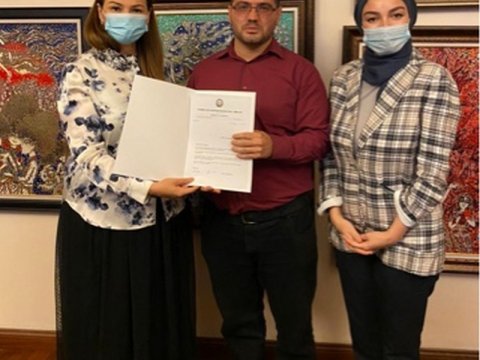 Qənirə Paşayeva “İlin Gənc Müəllimi-2021” yarışmasının qalibləri ilə görüşüb - FOTOLAR  