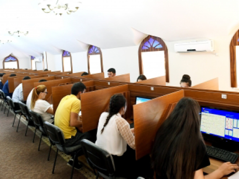 Naxçıvanda dövlət orqanlarında vakant vəzifələrin tutulması üçün test imtahanlarına start verilib