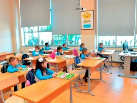 Bakı məktəblərində dərs deyən müəllimlərin sayı açıqlandı  