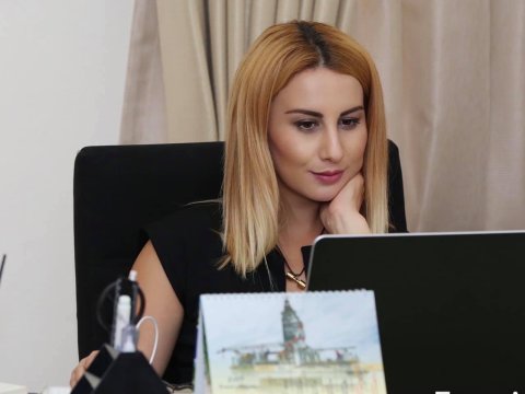 Bakı Ali Neft Məktəbinin mətbuat katibi vəzifədən AYRILDI