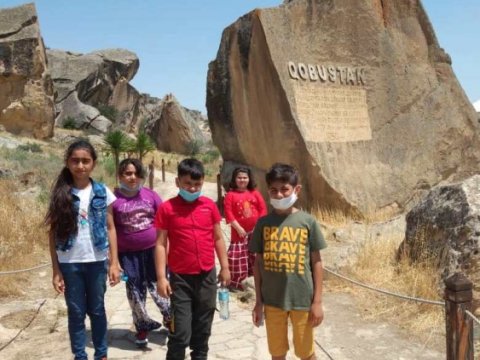 Yay məktəbi çərçivəsində məktəblilər üçün ekskursiyalar təşkil olunub  