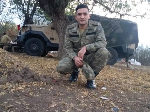      DİM-in 2 əməkdaşı Ali Baş Komandan İlham Əliyev tərəfindən medalla təltif edilib     