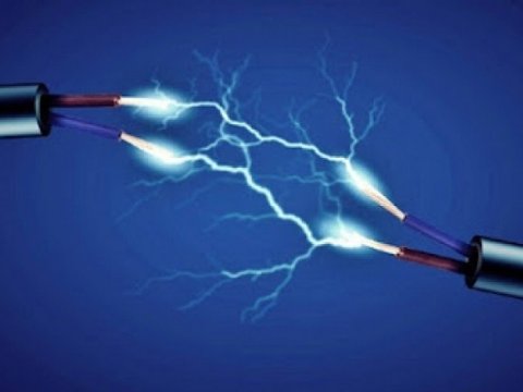 Salyanda məktəblini elektrik cərəyanı öldürdü