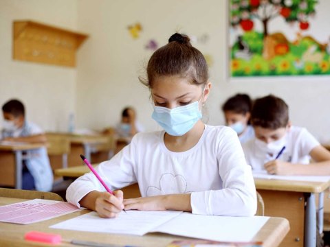 Hökumət sərt karantinə getmir - Dərslər oktyabrda başlayacaq    