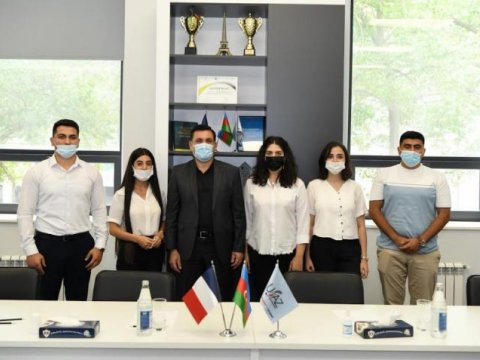 ADNSU-nun rektoru Strasburq universitetində təhsillərini davam etdirəcək tələbələrlə görüşüb  