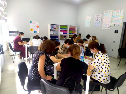 Tərbiyəçi-müəllimlər üçün məktəbəqədər təhsillə bağlı pedaqoji kurs təşkil edilib  