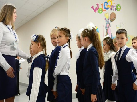 Rusiyada məktəblər dərslərə əyani formatda başlayacaq