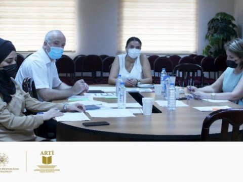 “Səriştəli metodist” layihəsində iştirak etmək istəyənlərin NƏZƏRİNƏ