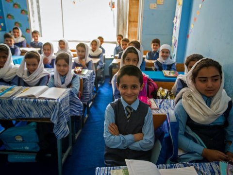 Əfqanıstanda təhsil müəssisələri öz işini bərpa edəcək