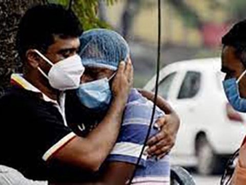 Naməlum virus Hindistanda məktəblərin bağlanmasına səbəb olub  