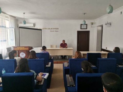 Mingəçevir Dövlət Universitetində könüllü gənclərlə görüş keçirilib-FOTO