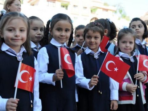 Türkiyədə dərslər əyani formada BAŞLADI