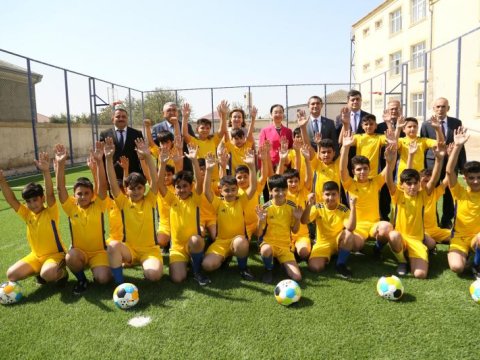 Bakı məktəblərində Çin mədəniyyəti otağı və idman meydançası istifadəyə verilib-FOTO  