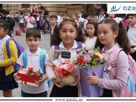 Qarabağ zəfərinə şeir yazan azyaşlı, məktəbə “çox sağ ol” deyən valideyn – İlk günün  videosu