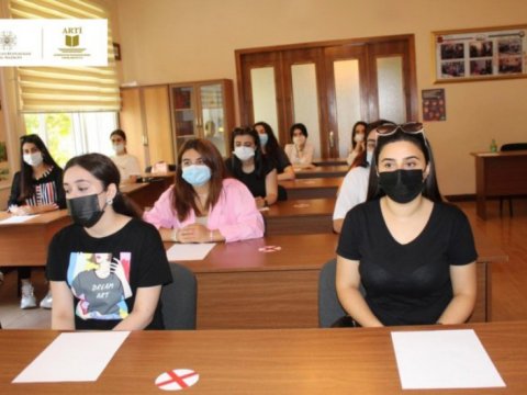 “Peşəkar ol” layihəsi üzrə seminarlara start verilib