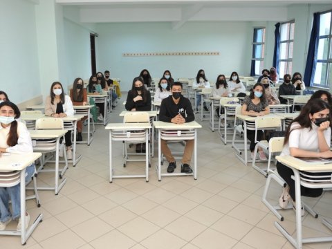 BMU-da ilk dərslər Anım Gününə həsr olunub