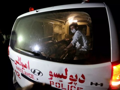 Əfqanıstanda dini məktəbdə partlayış olub, ölənlər var