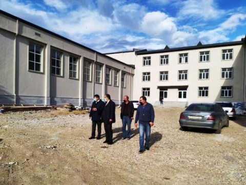 Orta məktəbdə tikinti işləri yekunlaşır